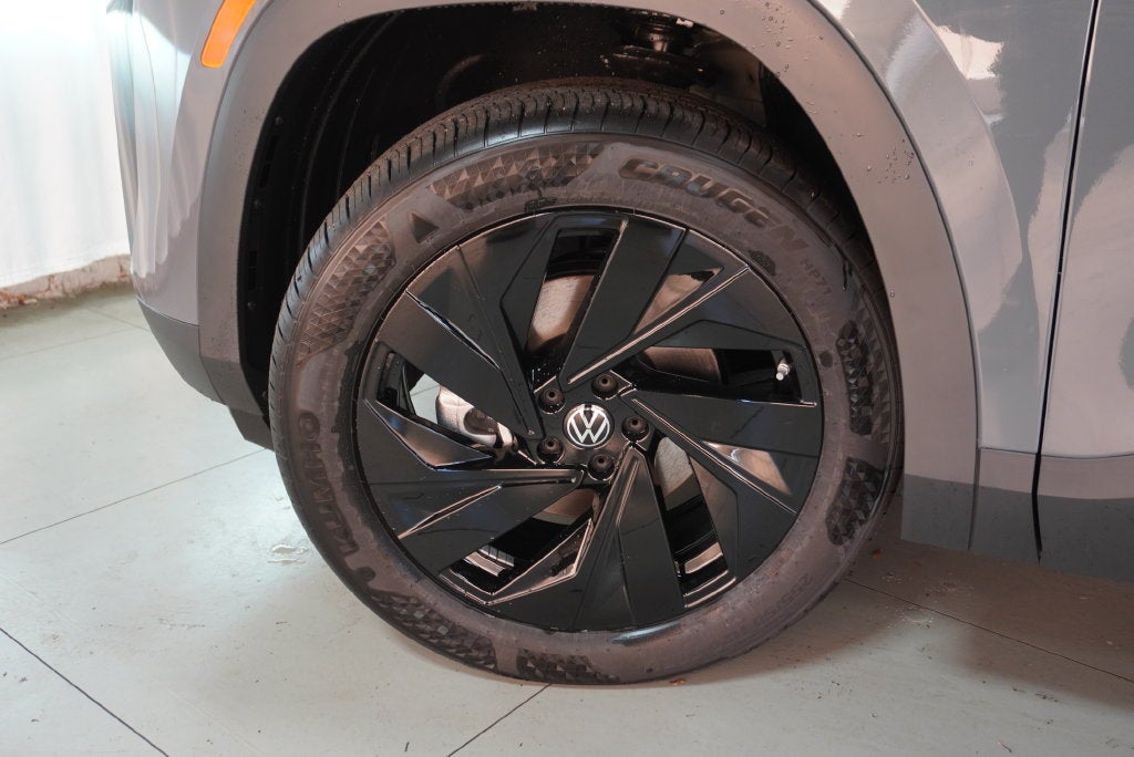 2027 Volkswagen Atlas SE w/Technology