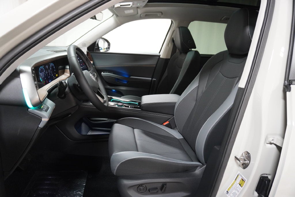 2027 Volkswagen Atlas SE w/Technology