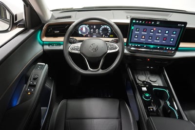 2027 Volkswagen Atlas SE w/Technology