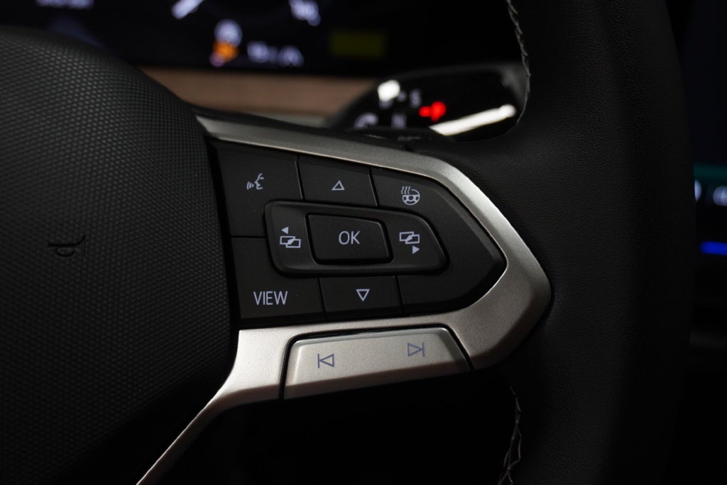 2027 Volkswagen Atlas SE w/Technology