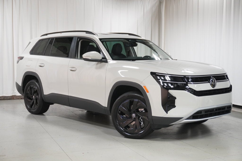 2027 Volkswagen Atlas SE w/Technology