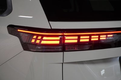 2027 Volkswagen Atlas SE w/Technology