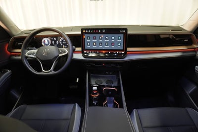 2027 Volkswagen Atlas SE w/Technology