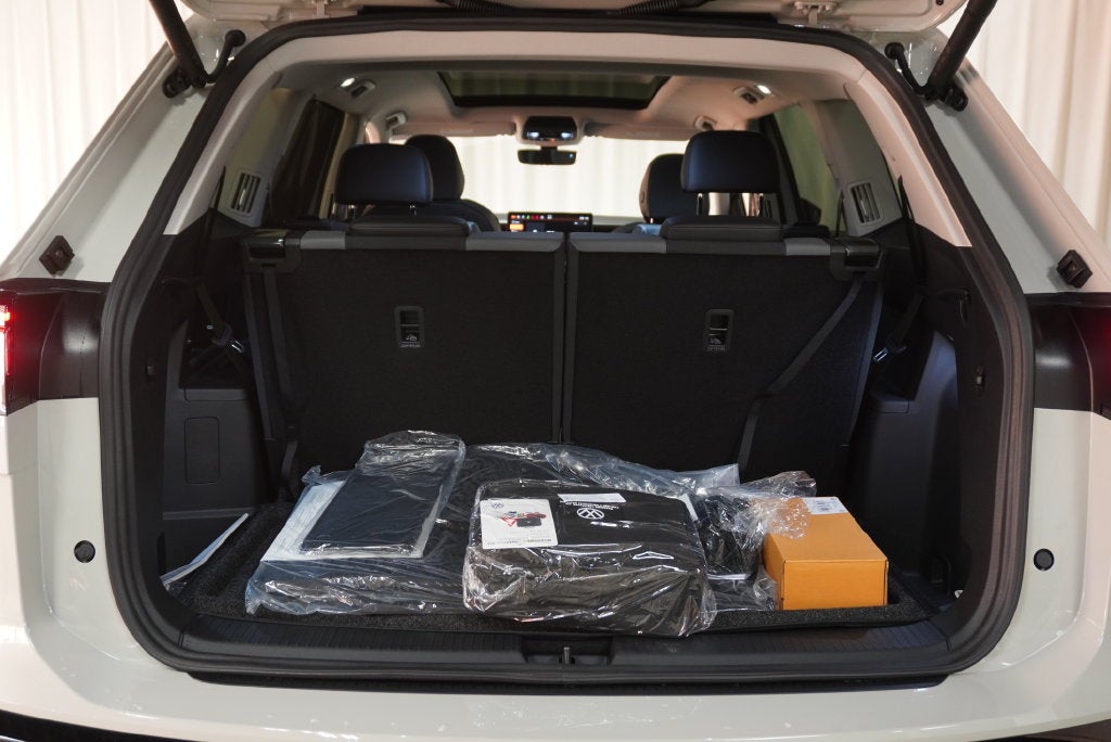 2027 Volkswagen Atlas SE w/Technology