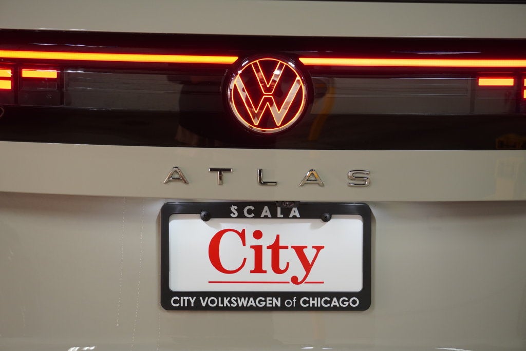 2027 Volkswagen Atlas SE w/Technology