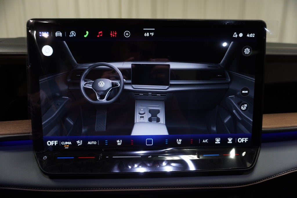 2027 Volkswagen Atlas SE w/Technology