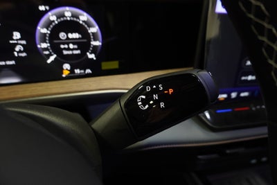 2027 Volkswagen Atlas SE w/Technology