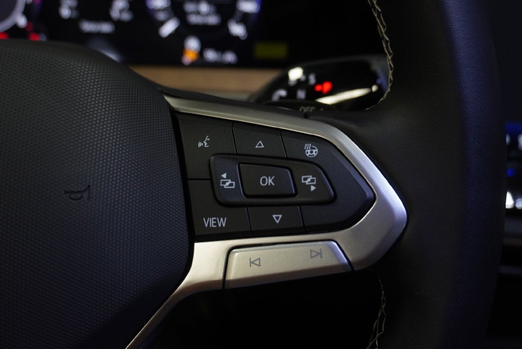 2027 Volkswagen Atlas SE w/Technology