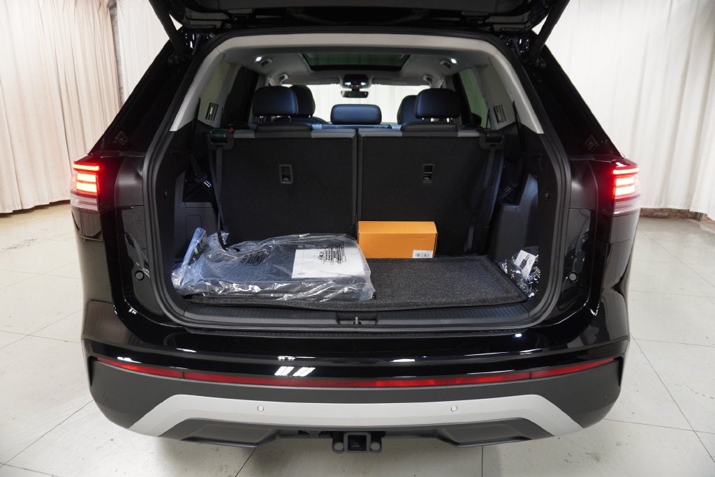 2027 Volkswagen Atlas SE w/Technology