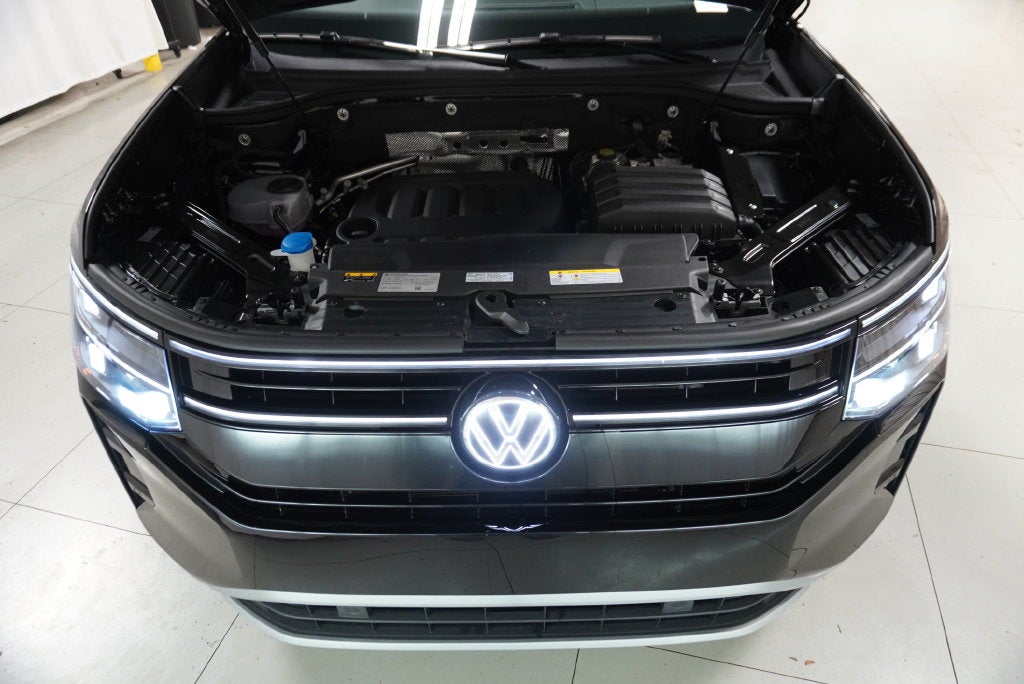 2027 Volkswagen Atlas SE w/Technology