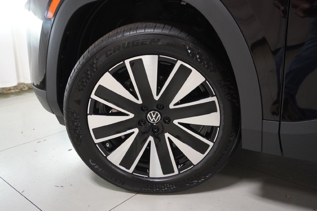 2027 Volkswagen Atlas SE w/Technology