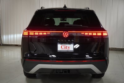 2027 Volkswagen Atlas SE w/Technology
