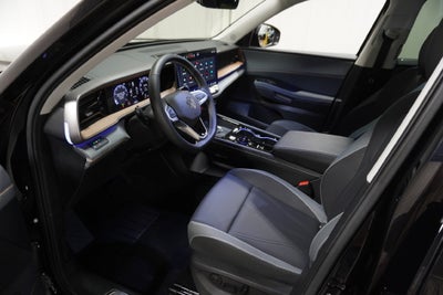 2027 Volkswagen Atlas SE w/Technology