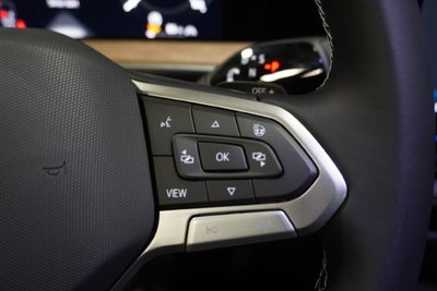 2027 Volkswagen Atlas SE w/Technology