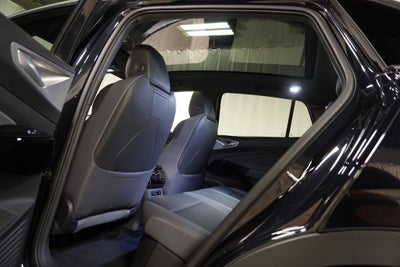 2023 Volkswagen ID.4 Pro S Plus