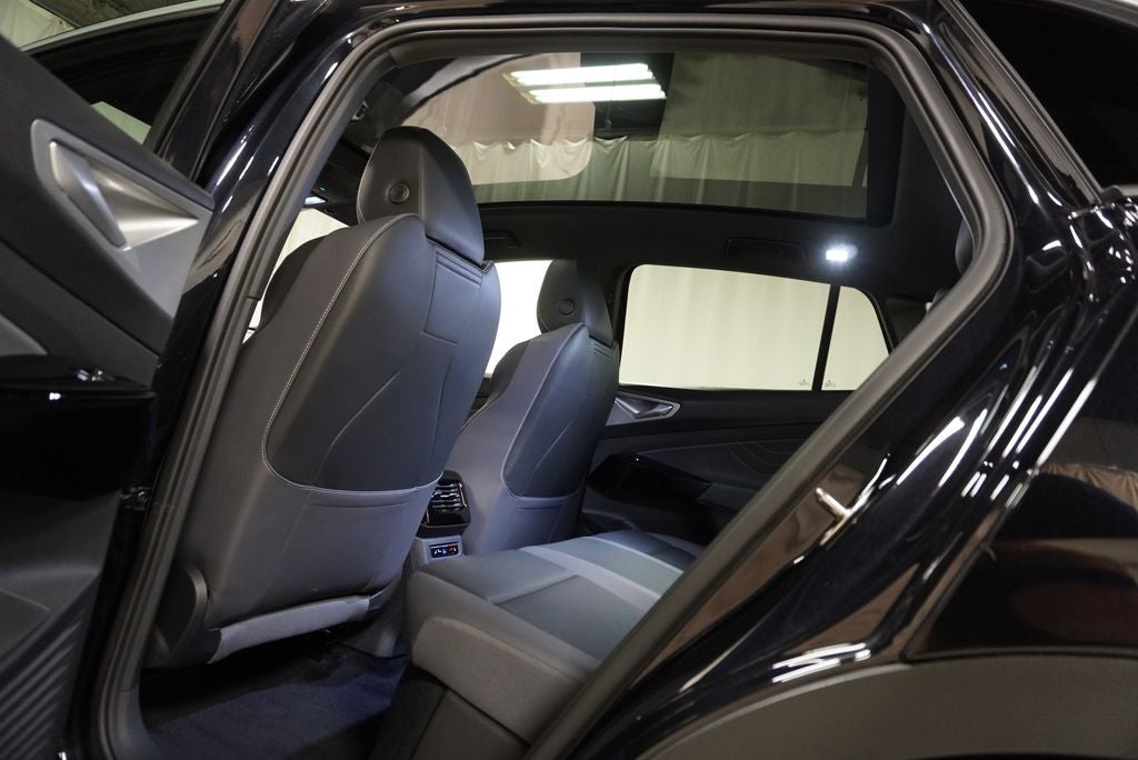 2023 Volkswagen ID.4 Pro S Plus