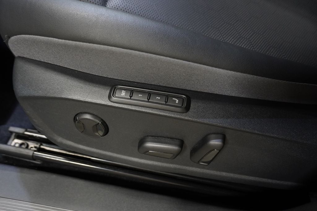 2023 Volkswagen ID.4 Pro S Plus