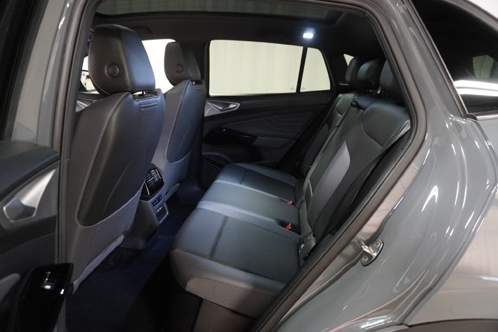 2023 Volkswagen ID.4 Pro S Plus