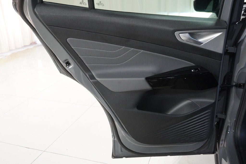 2023 Volkswagen ID.4 Pro S Plus