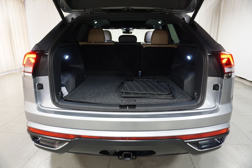 2025 Volkswagen Atlas Cross Sport 2.0T SE w/Technology