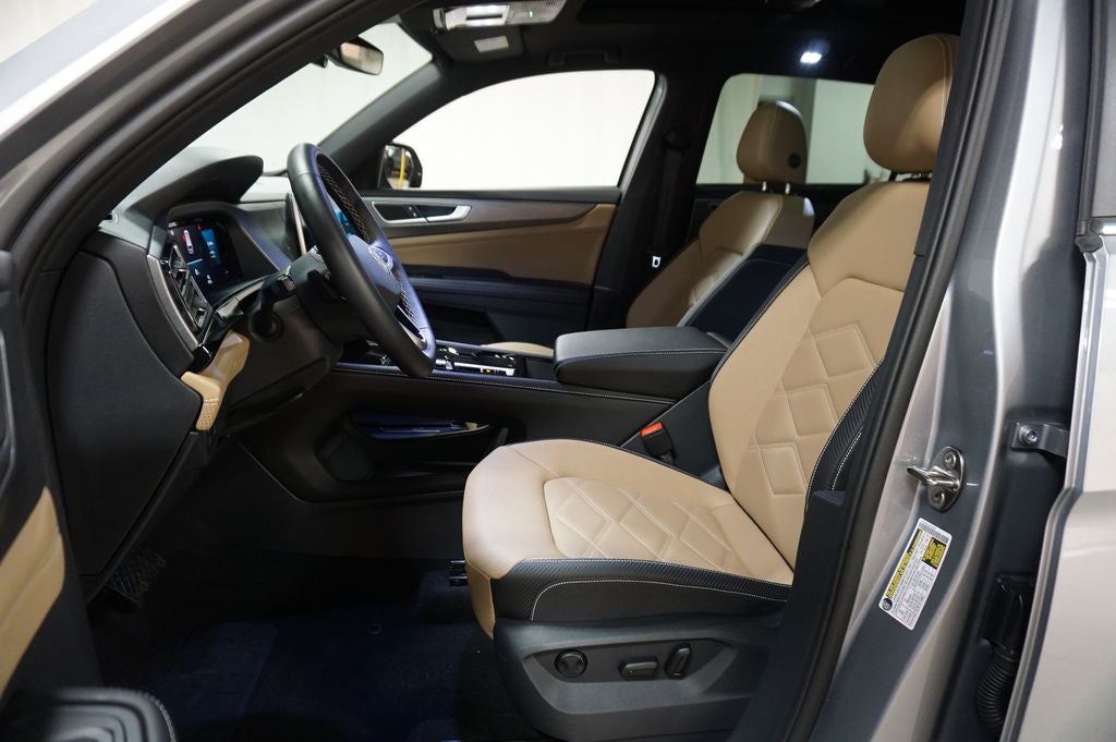 2025 Volkswagen Atlas Cross Sport 2.0T SE w/Technology