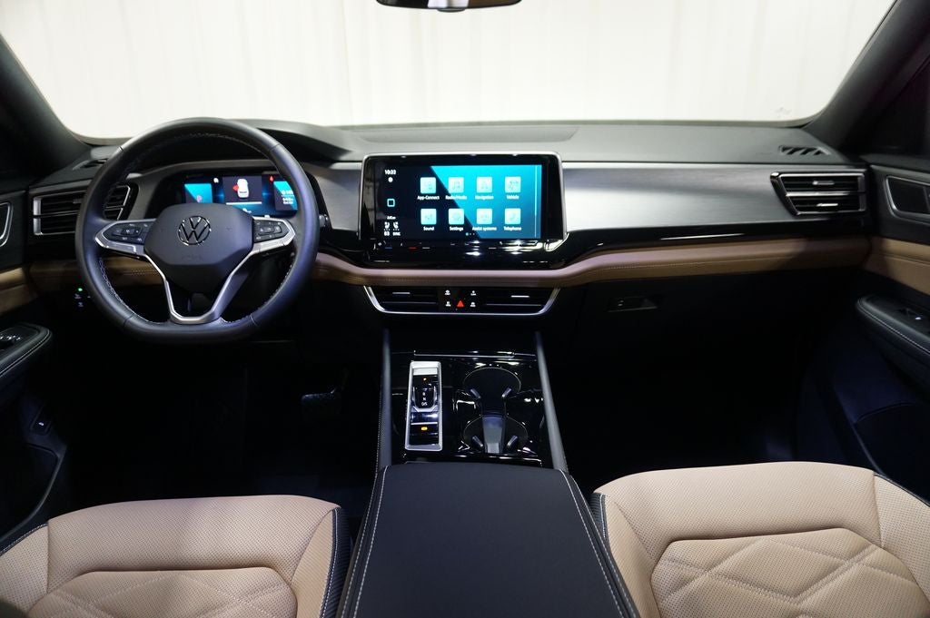 2025 Volkswagen Atlas Cross Sport 2.0T SE w/Technology