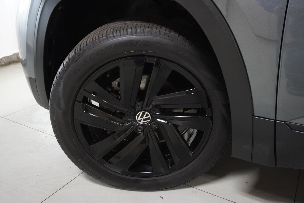 2023 Volkswagen Atlas Cross Sport 3.6L V6 SE w/Technology