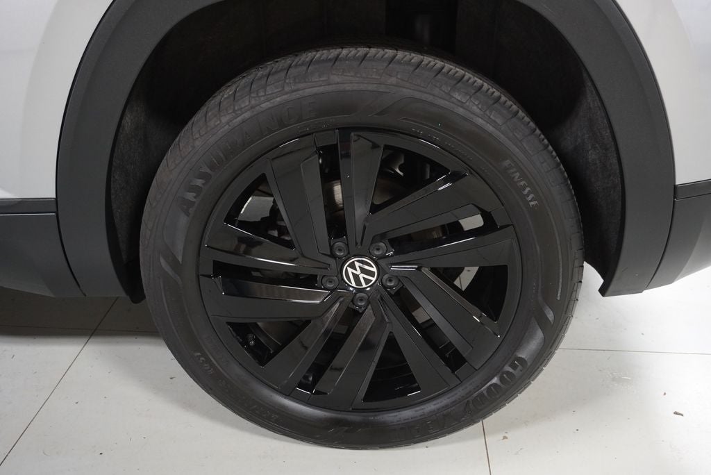2023 Volkswagen Atlas Cross Sport 3.6L V6 SE w/Technology