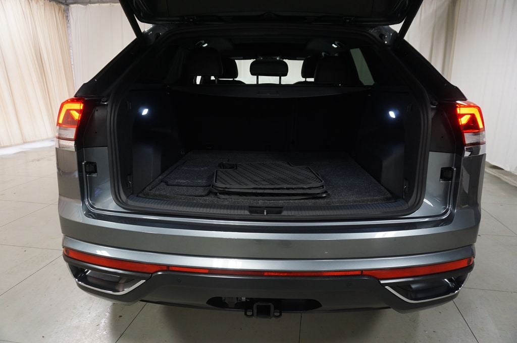 2024 Volkswagen Atlas Cross Sport 2.0T SE w/Technology