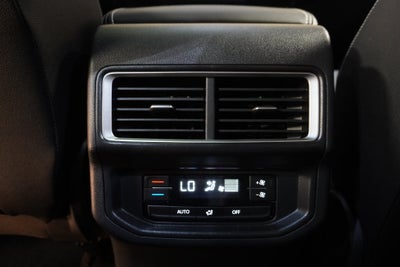 2026 Volkswagen Atlas SE w/Technology