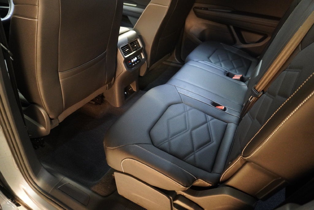 2026 Volkswagen Atlas SE w/Technology