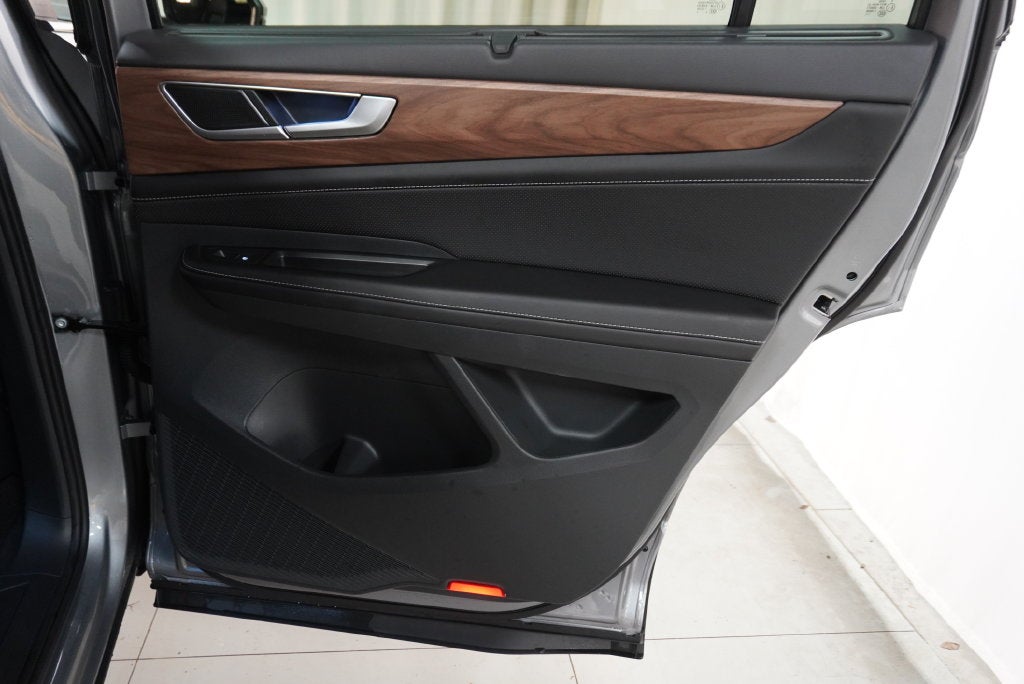 2026 Volkswagen Atlas SE w/Technology