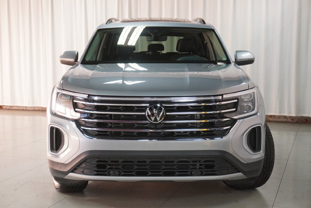 2026 Volkswagen Atlas SE w/Technology
