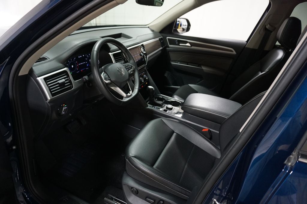2022 Volkswagen Atlas 3.6L V6 SE w/Technology