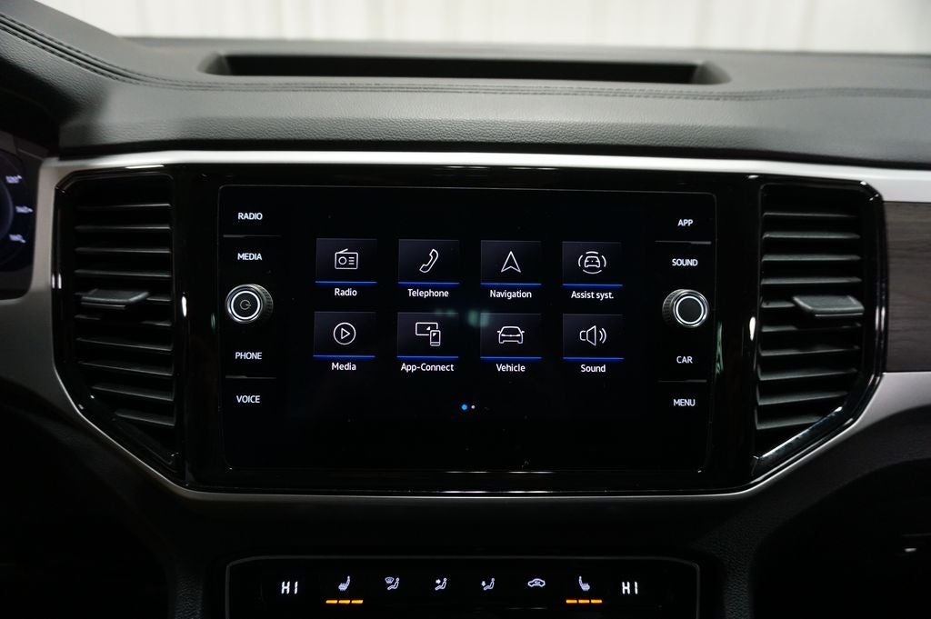 2022 Volkswagen Atlas 3.6L V6 SE w/Technology