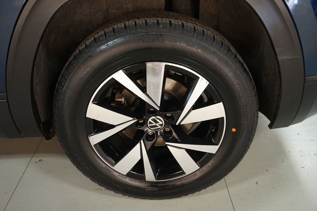 2023 Volkswagen Atlas Cross Sport 2.0T SE