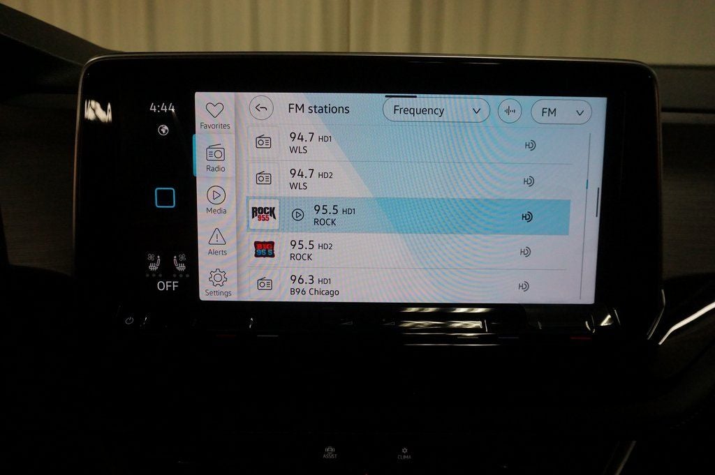 2026 Volkswagen Atlas Cross Sport 2.0T SE