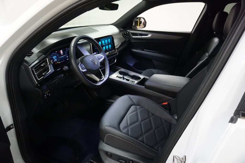 2026 Volkswagen Atlas Cross Sport 2.0T SE