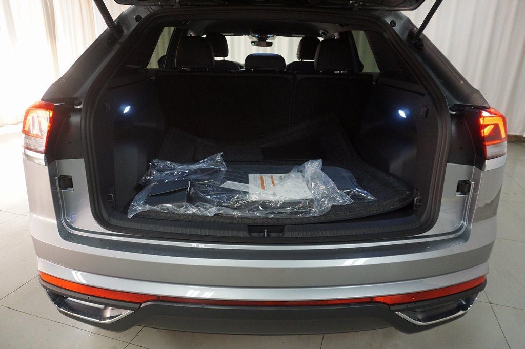 2026 Volkswagen Atlas Cross Sport 2.0T SE