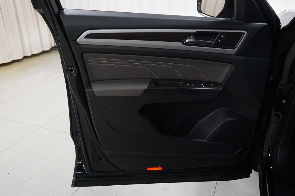 2023 Volkswagen Atlas 2.0T SE