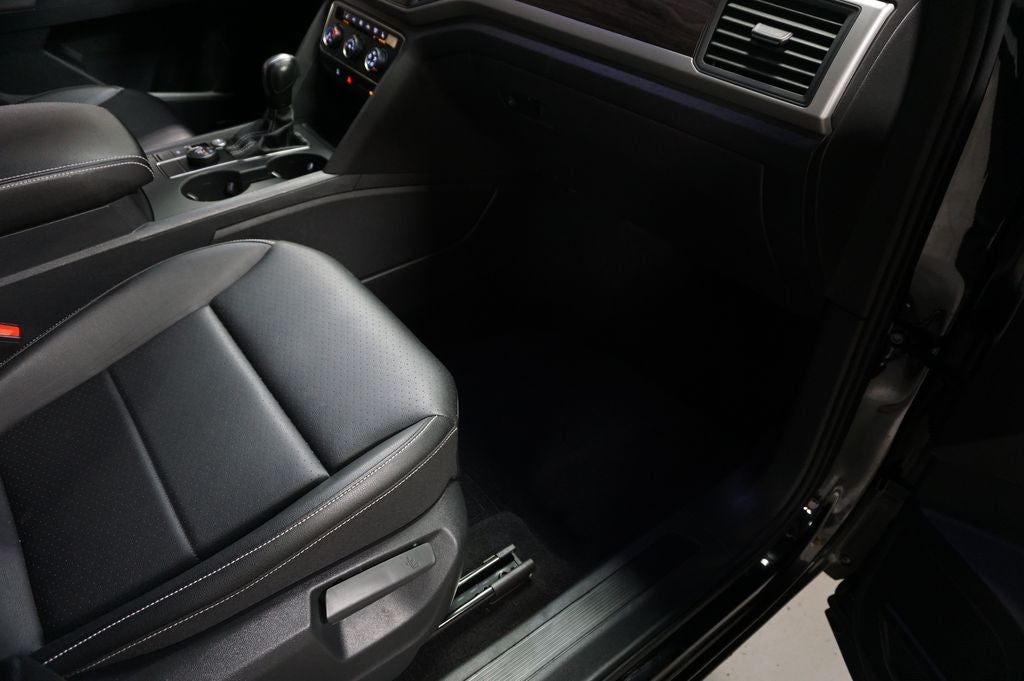 2023 Volkswagen Atlas 2.0T SE
