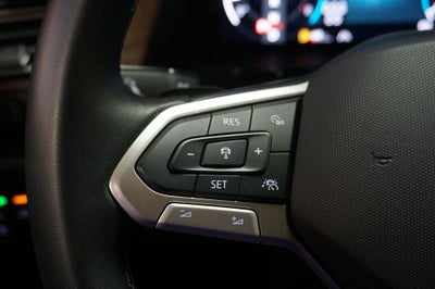 2025 Volkswagen Atlas 2.0T SE