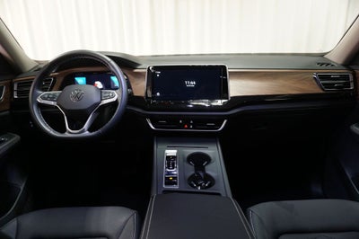 2025 Volkswagen Atlas 2.0T SE