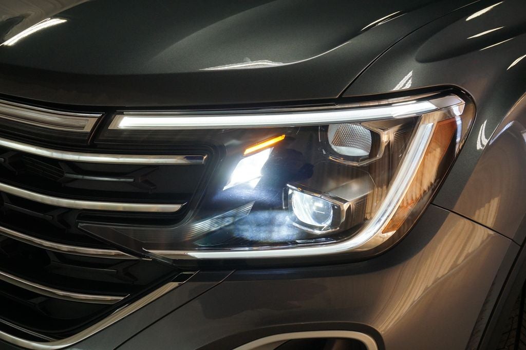 2025 Volkswagen Atlas 2.0T SE