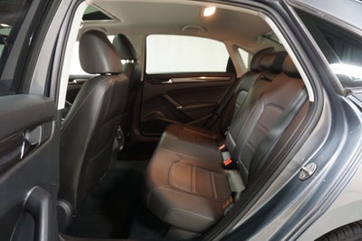2020 Volkswagen Passat 2.0T R-Line