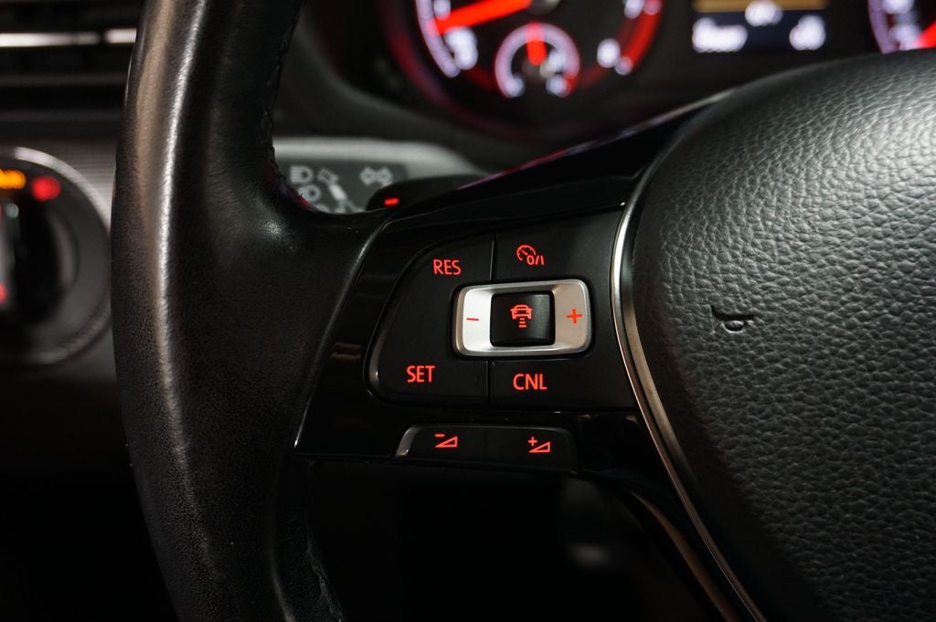 2020 Volkswagen Passat 2.0T R-Line