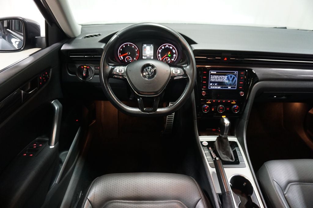 2020 Volkswagen Passat 2.0T R-Line