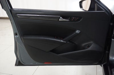 2020 Volkswagen Passat 2.0T R-Line