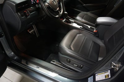 2020 Volkswagen Passat 2.0T R-Line