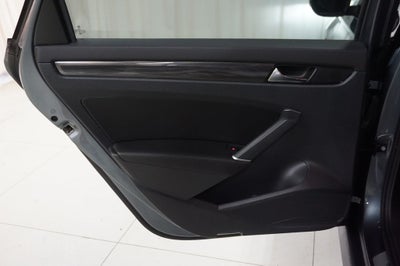 2020 Volkswagen Passat 2.0T R-Line